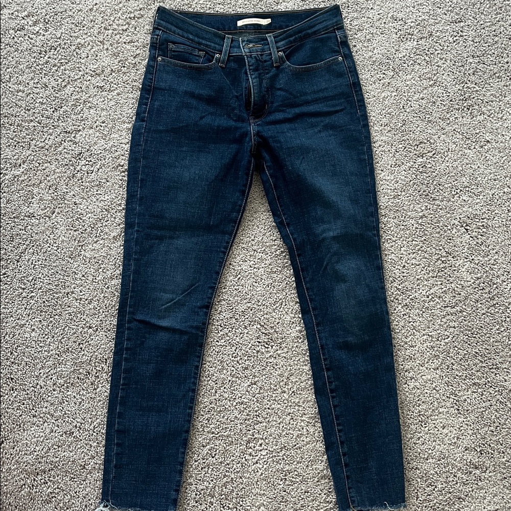 Levi skinny jeans